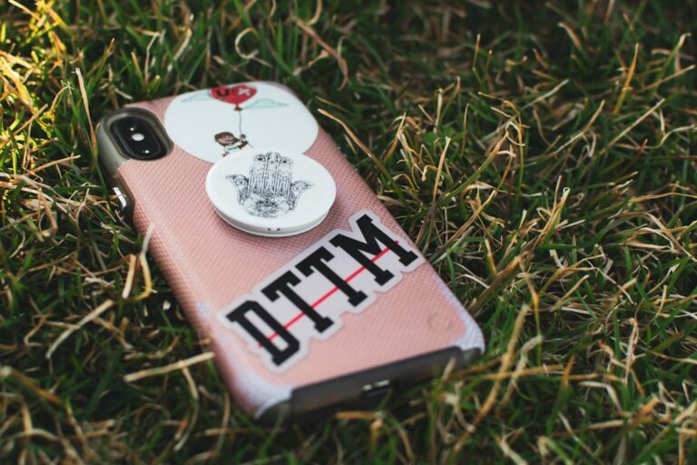 Enhance Your Style with Custom Mobile Covers from VividShields